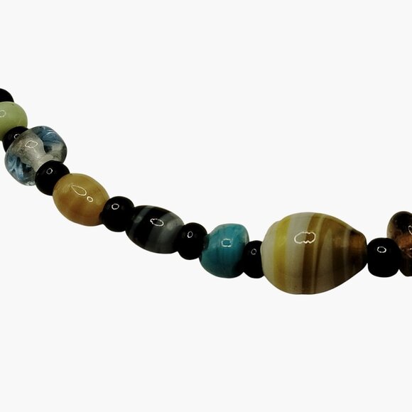 Handcrafted Multicolor Glass Bead Stretch Bracelet 8 inch - Picture 6 of 6